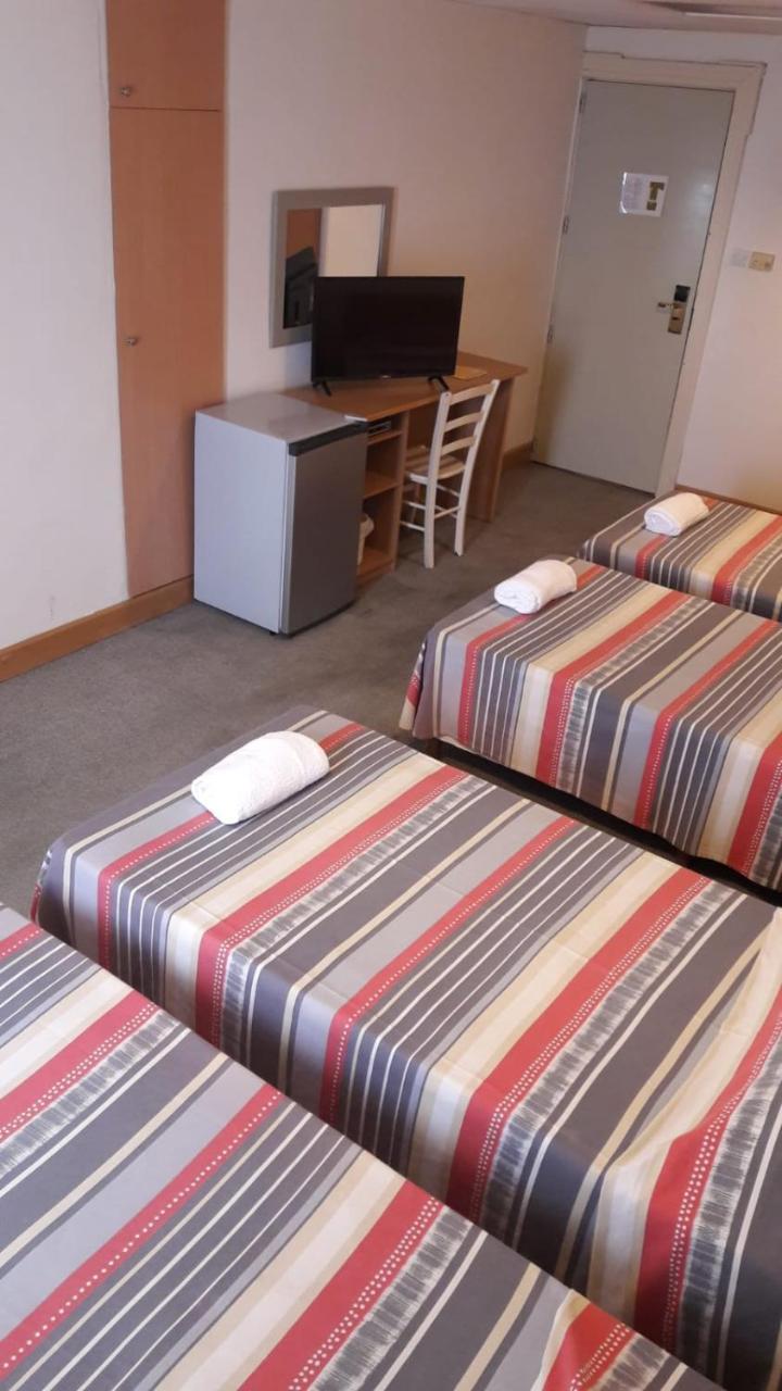 Saint Julian's Tropicana Hotel מראה חיצוני תמונה